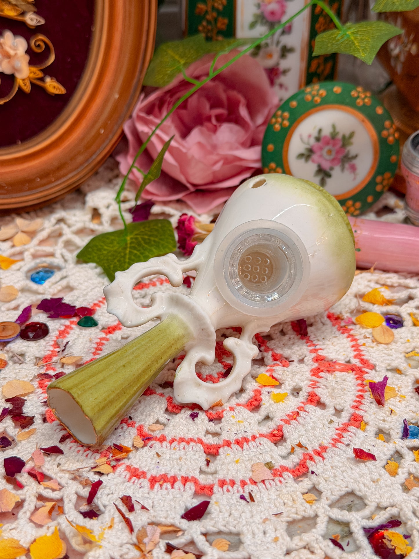 Hand painted Bohemian Pipe✨
