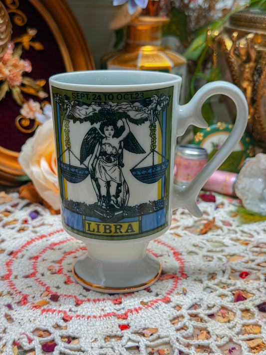Vintage libra mug✨
