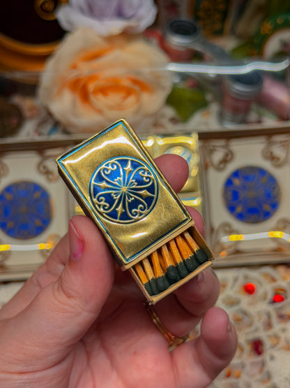 Vintage Ashtray and matches set✨