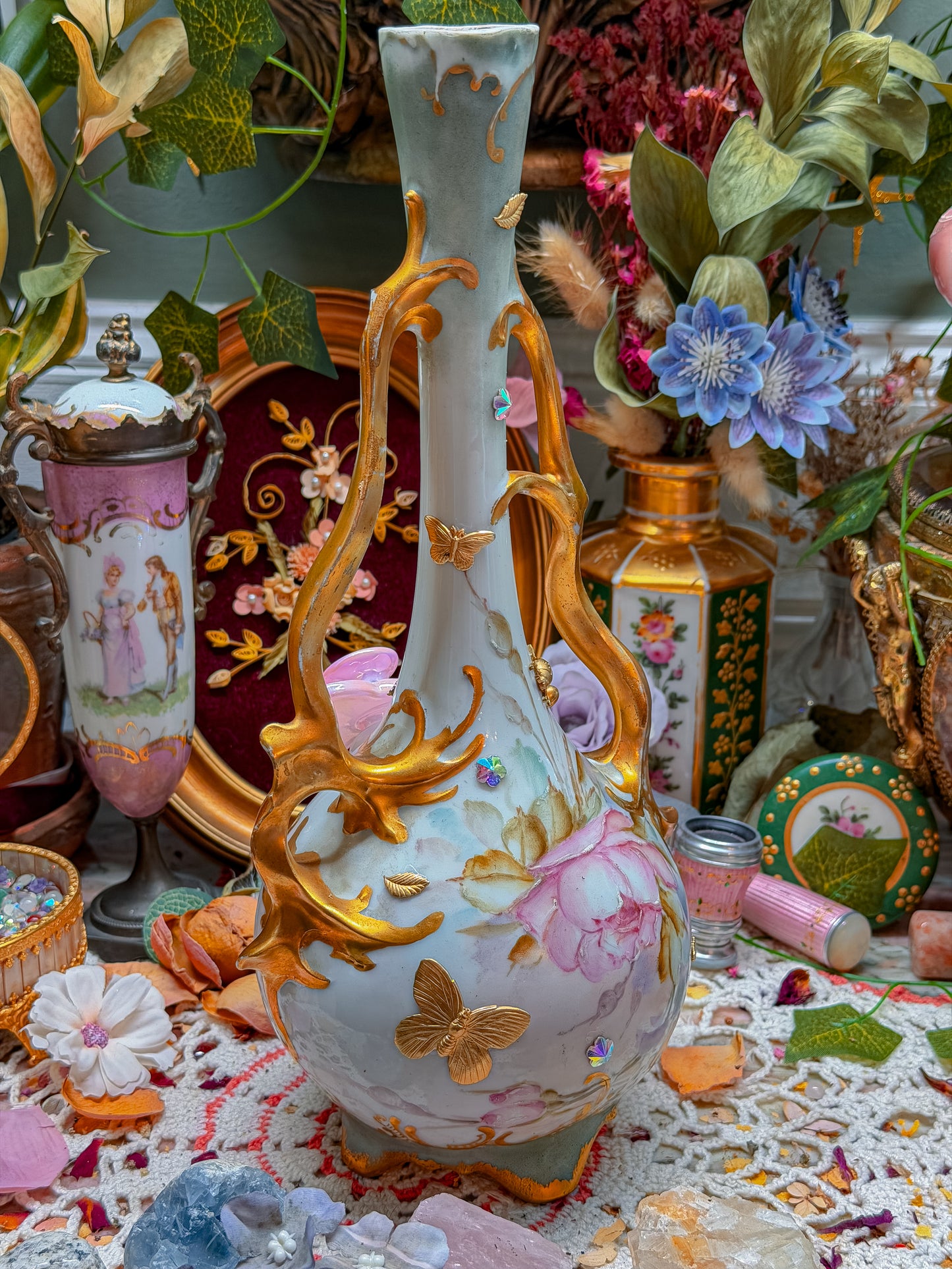 Rare Art Nouveau floral with add ons✨