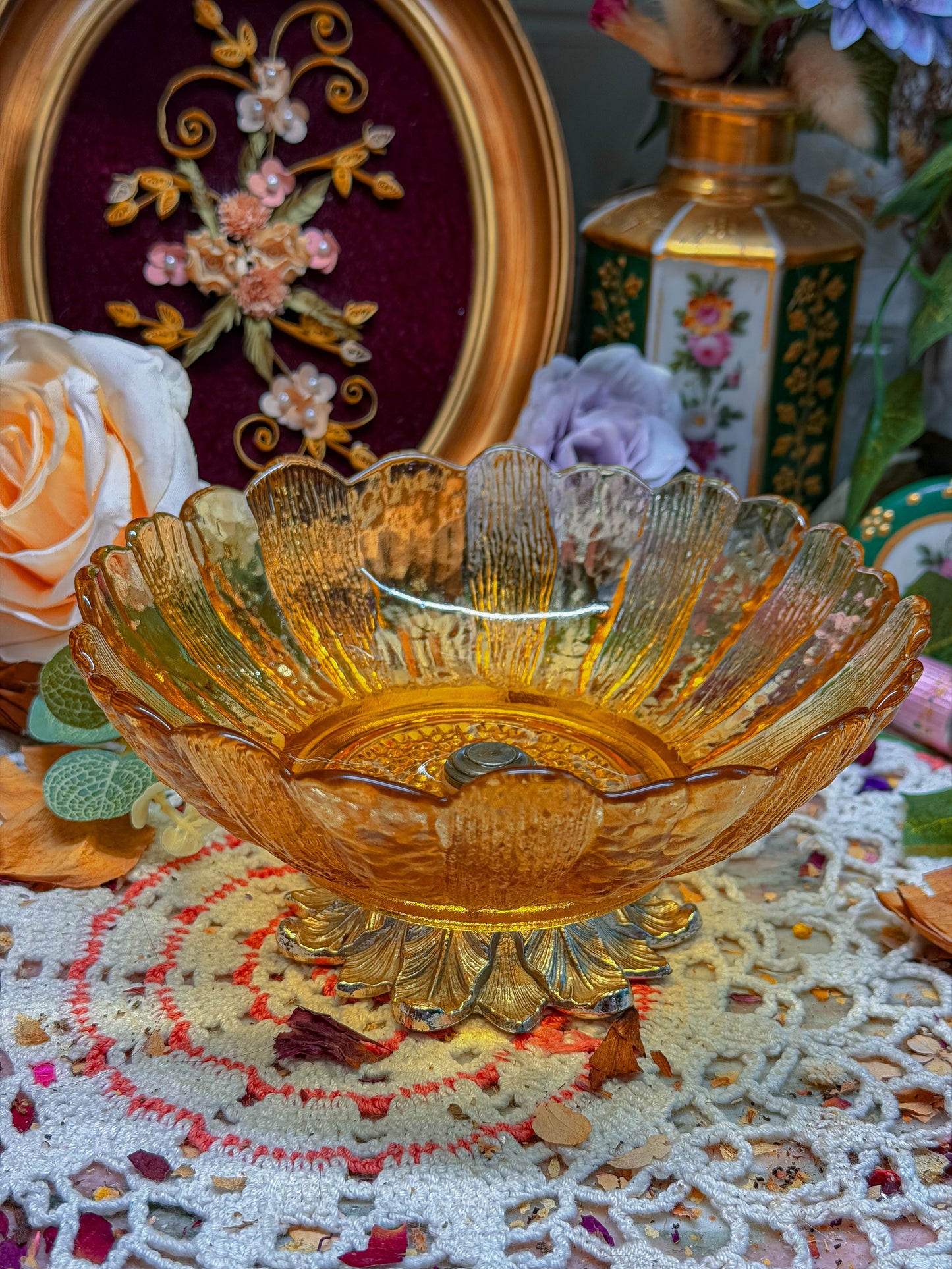 Amber floral ashtray✨