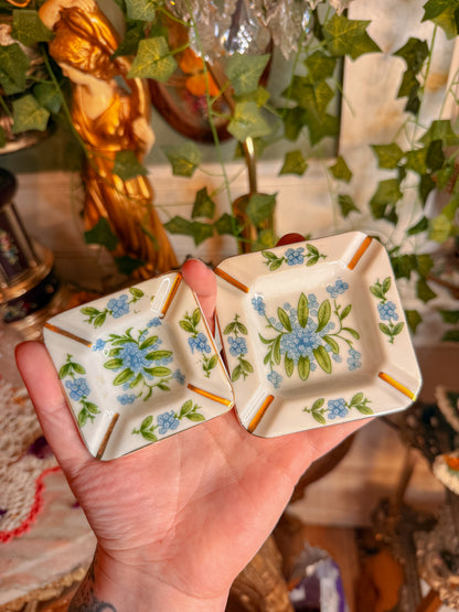 Stacking ashtray set✨