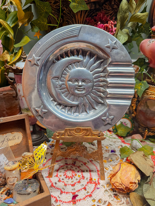 Solid metal brass sun and moon ashtray✨