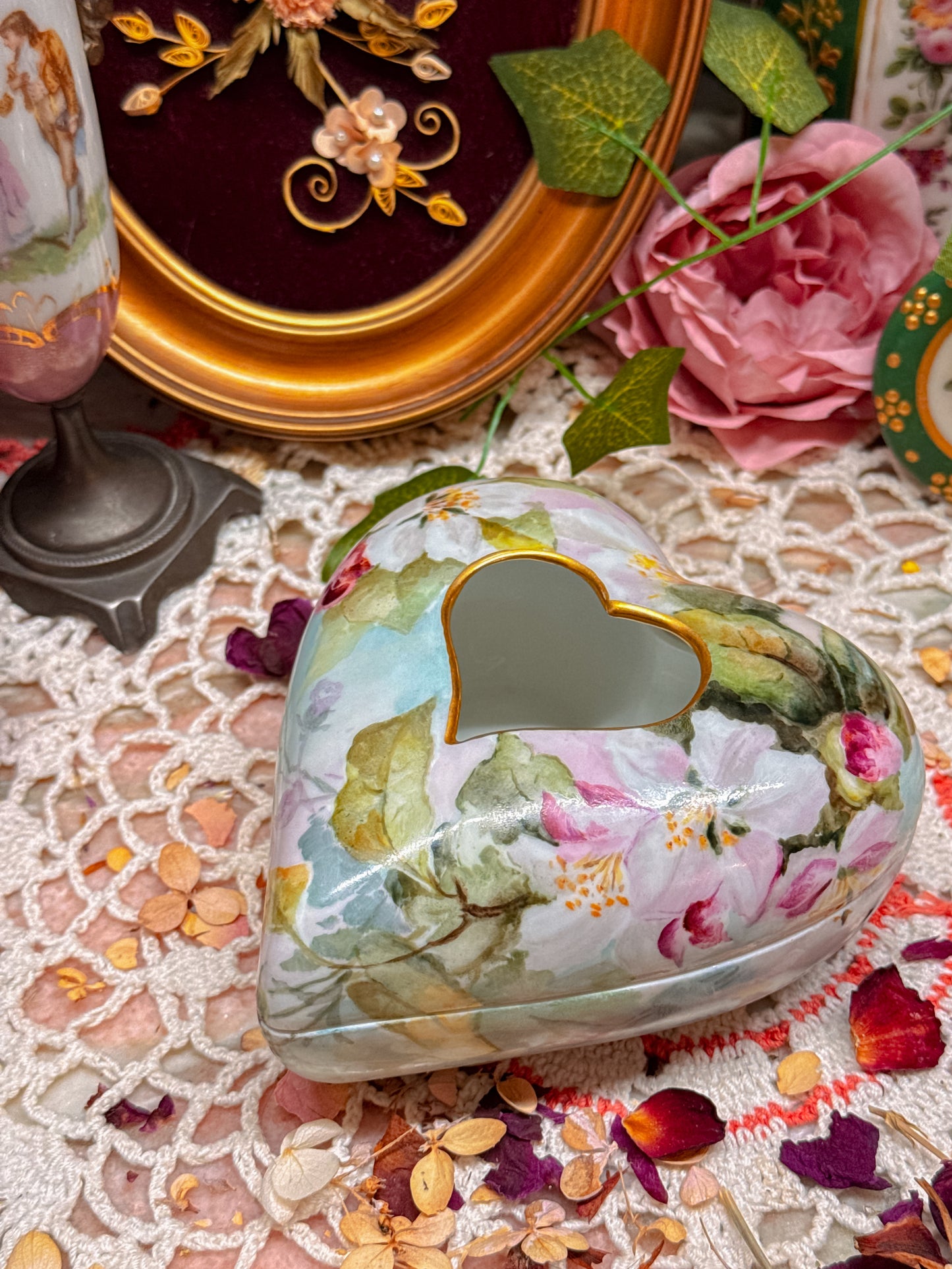 Limoges Heart Lidded Ashtray✨