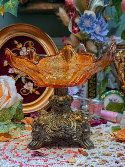 Amber flower pedestal ashtray✨