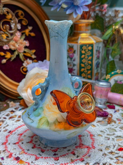 Independent artist signed floral bong✨