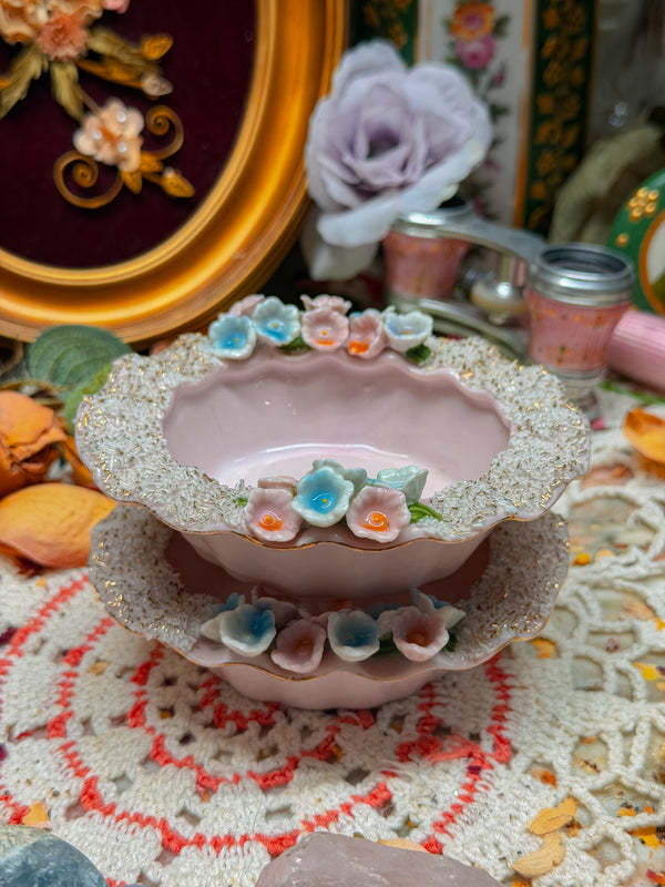 Pair of Lefton 3D floral ashtrays✨