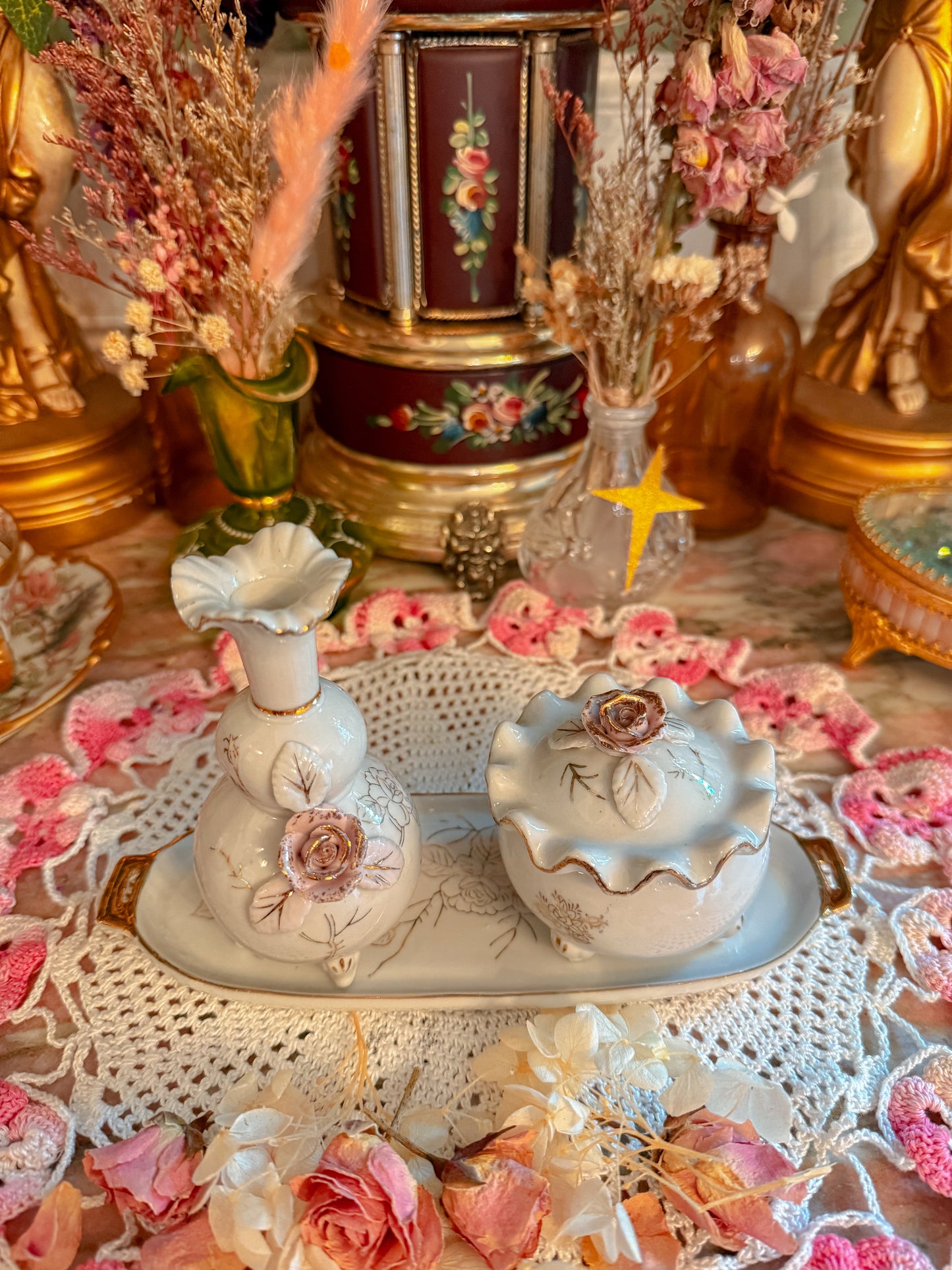 Pretty porcelain pipe set✨