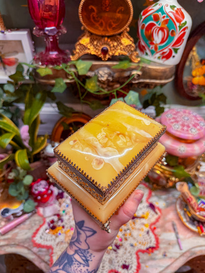 Italian Alabaster jewelry box✨