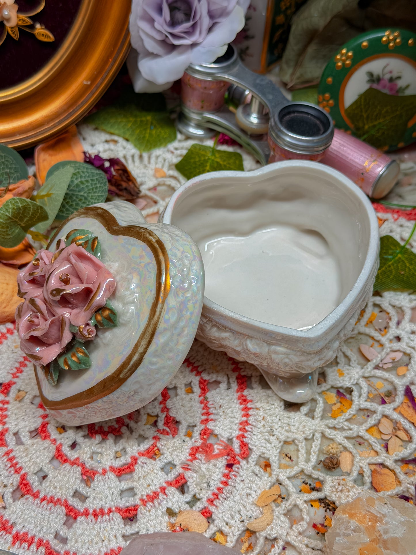 Lusterware 3D floral heart stash✨✨