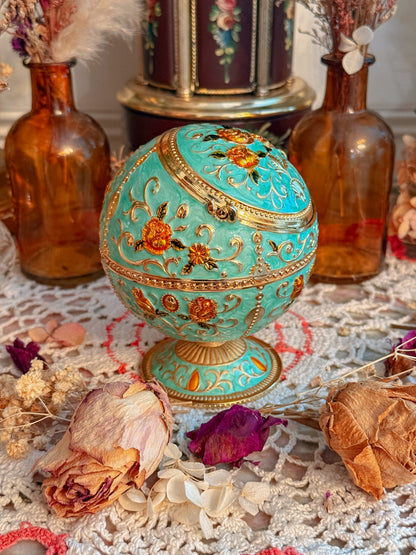 Floral globe ashtray m✨