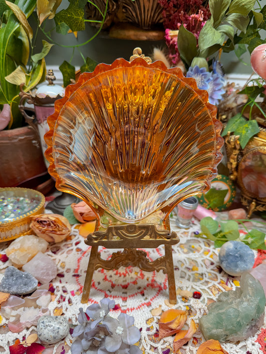 Carnival glass seashell ashtray✨