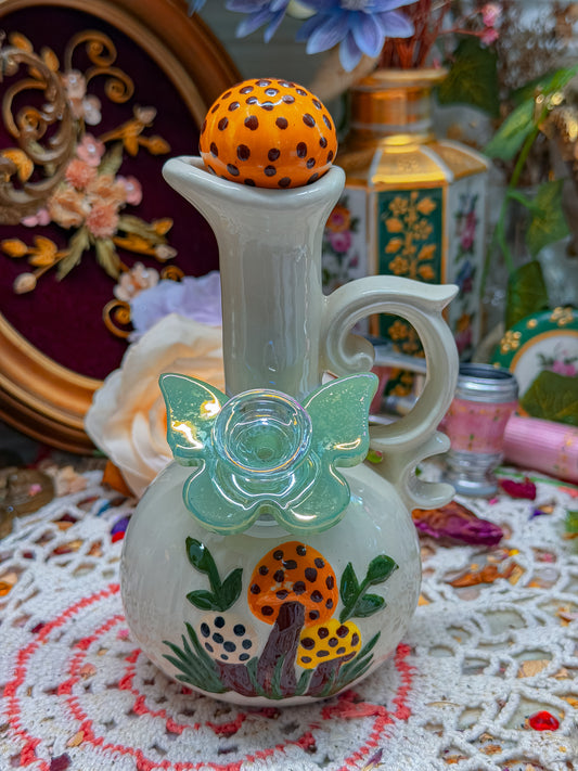 Arnel 70s mushroom bong✨