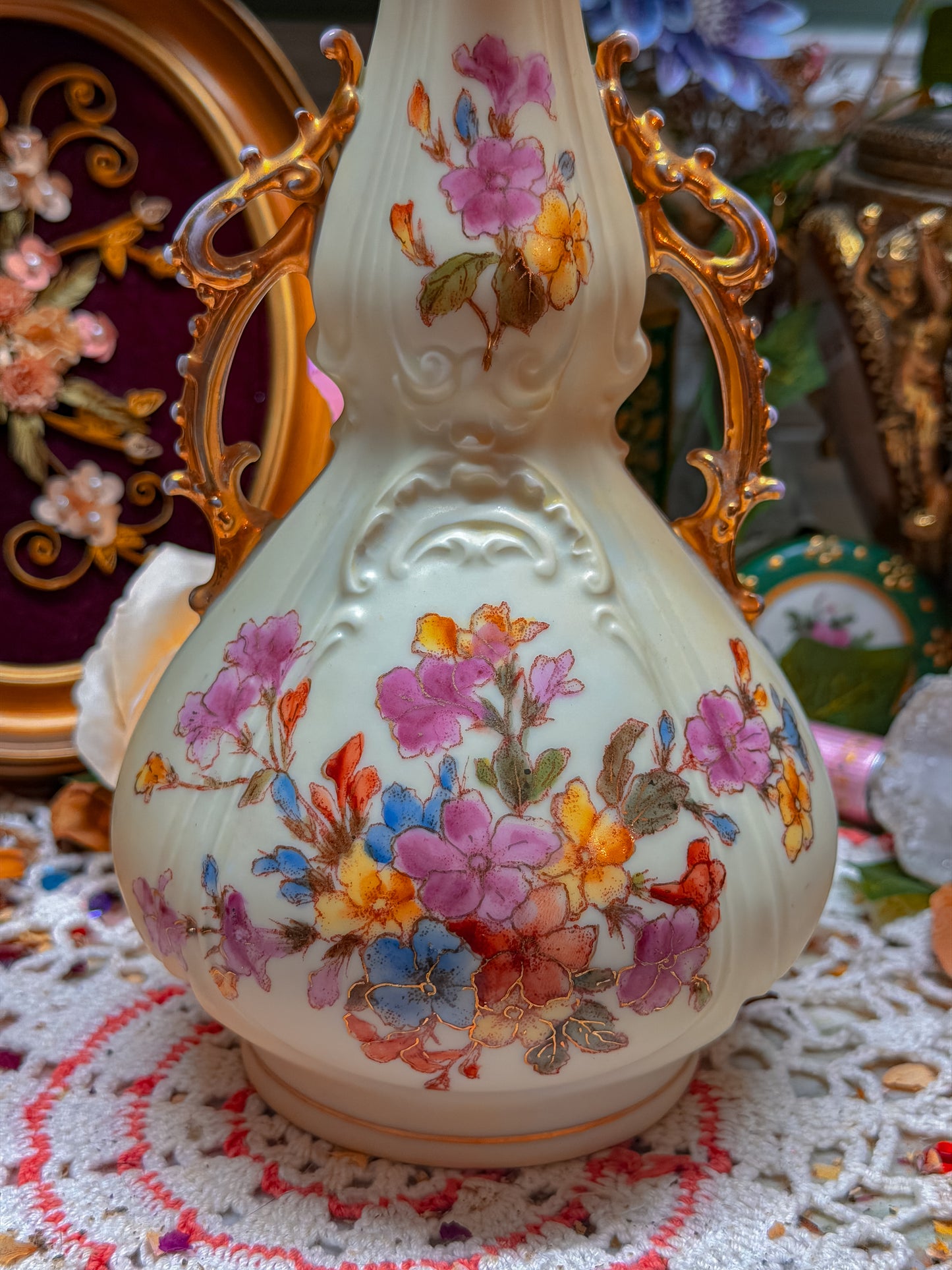Royal Rudolstadt floral bong✨