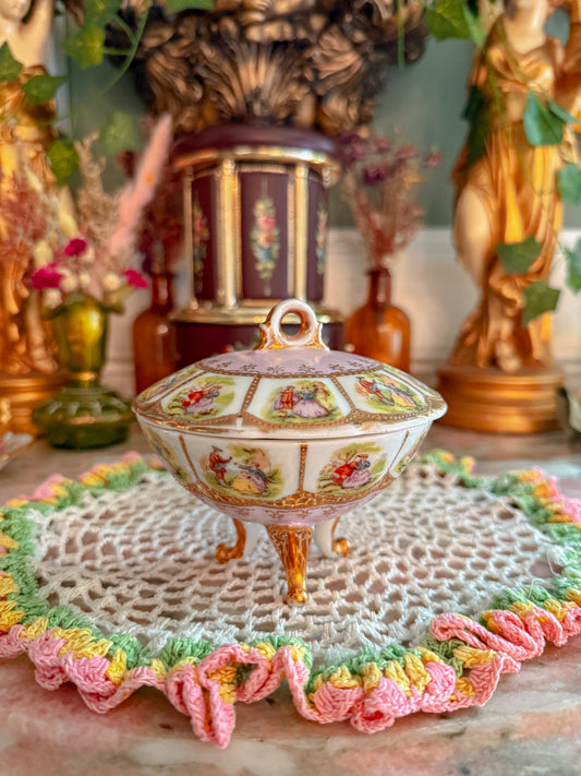 Victorian couple stash✨