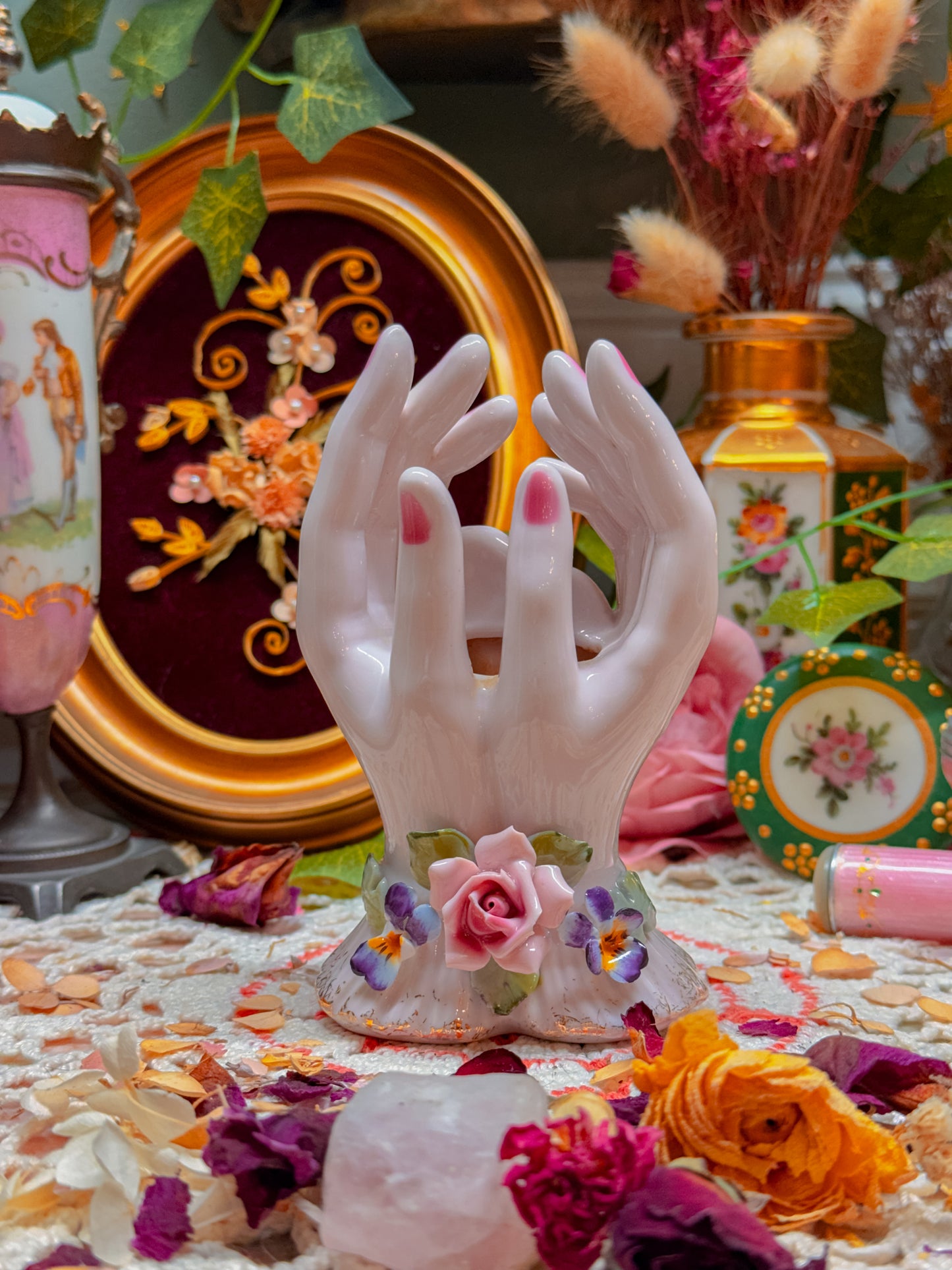 Lefton 3D Floral Hand Ashtray Purple✨