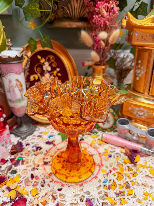 Ruffled Fenton pedestal ashtray✨