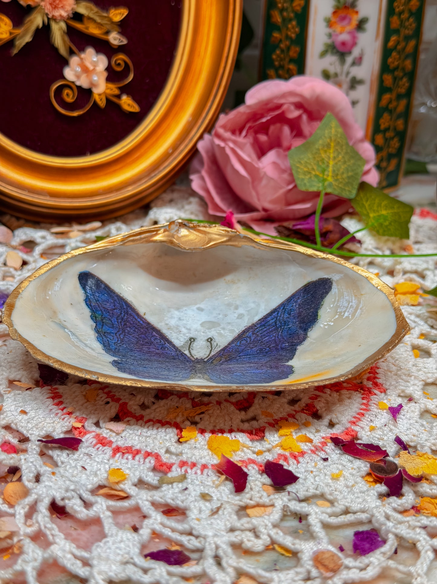Butterfly shell ashtray✨