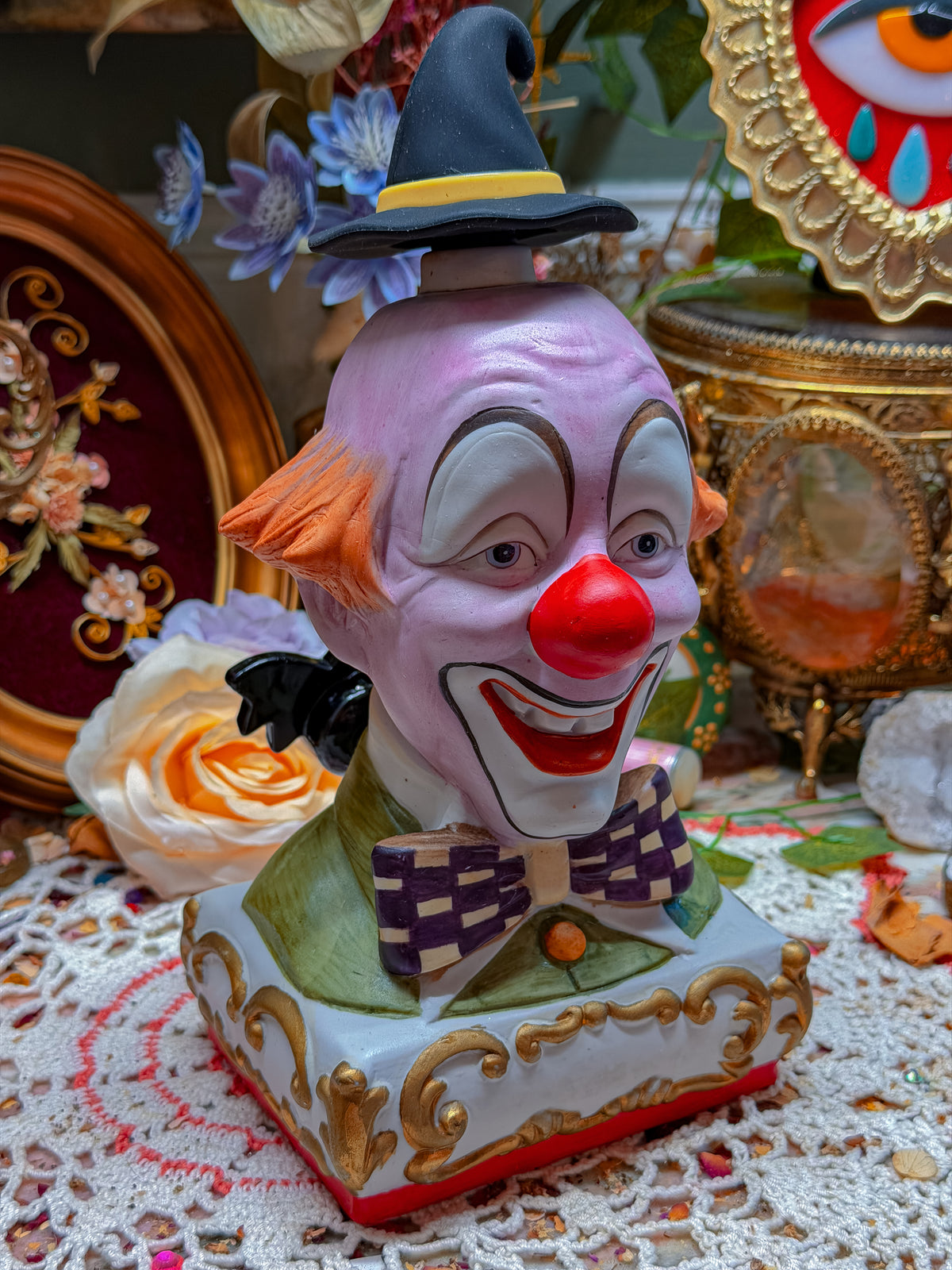Clown bong with witch hat🕷️