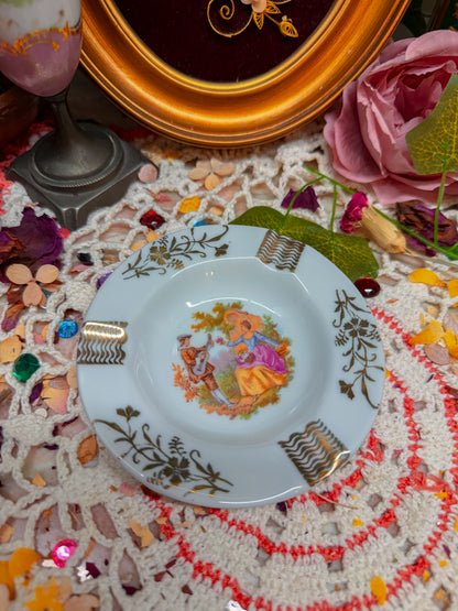 Late Limoges couple ashtray✨