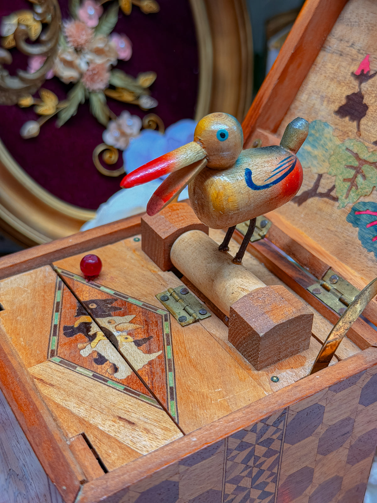 Wooden bird cigarette dispensing box✨