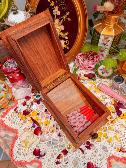 Hand carved dispensing cigarette box ✨