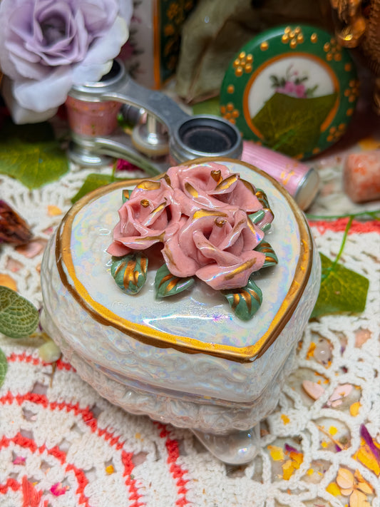 Lusterware 3D floral heart stash✨✨