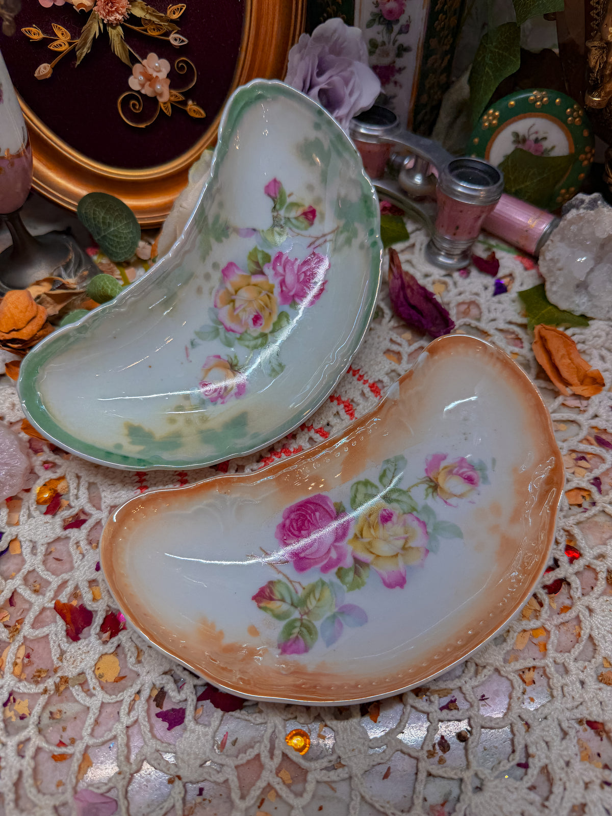 Lusterware German Floral stacked ashtrays✨