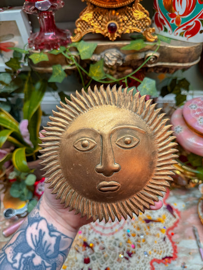 Brass sun wall hanger✨