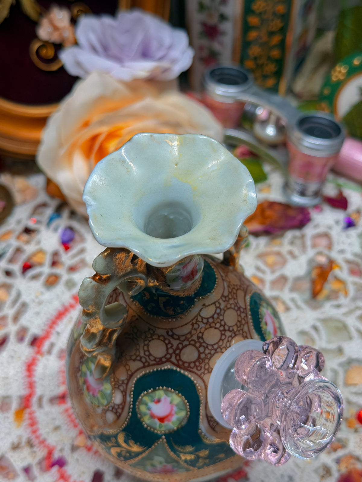Nippon floral Victorian bong✨