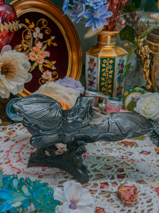 Bat ashtray with stand✨