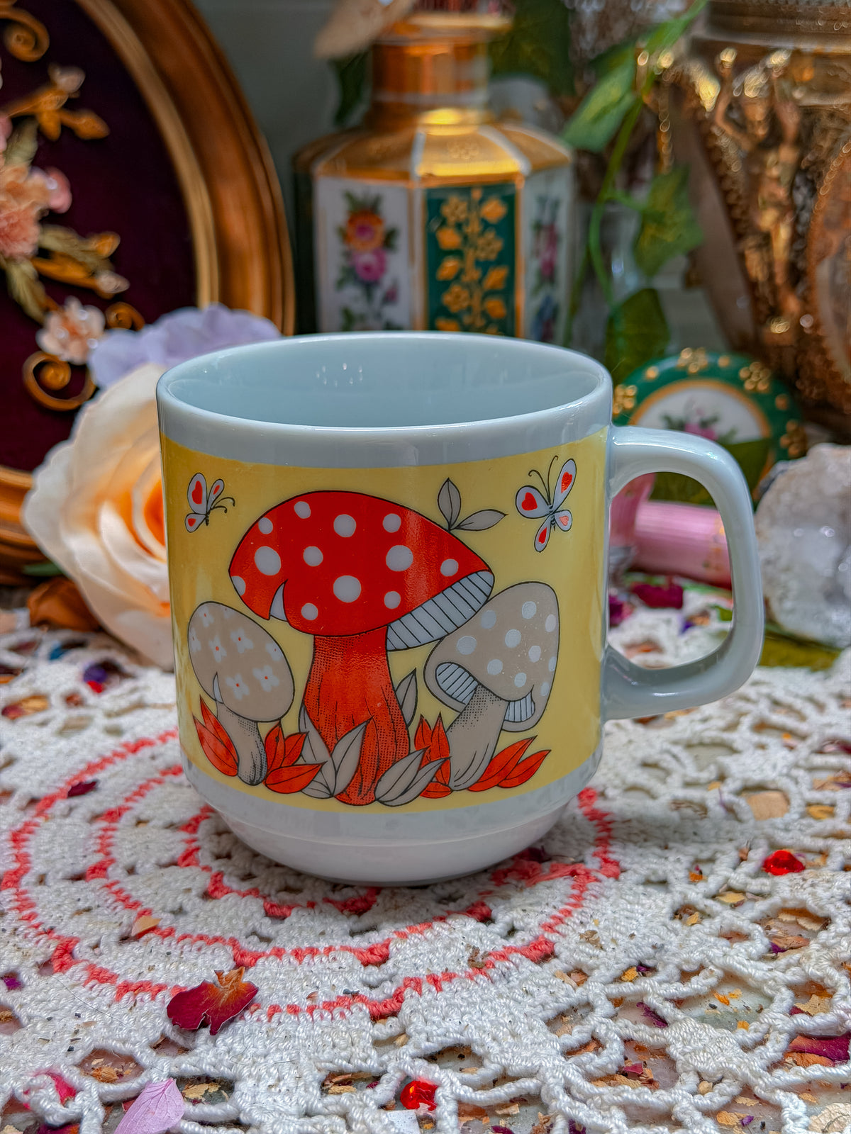 70s mushroom mug