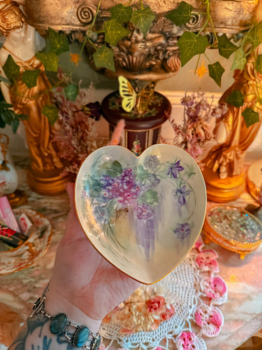 Heart Limoges ashtray✨