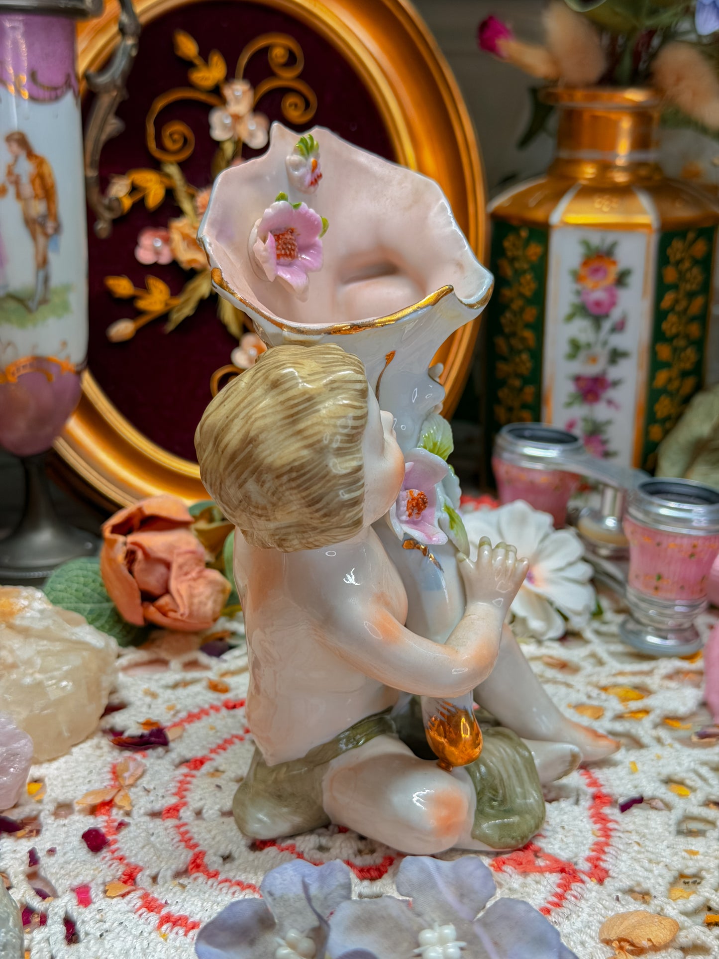 Ucago cherub ashtray✨