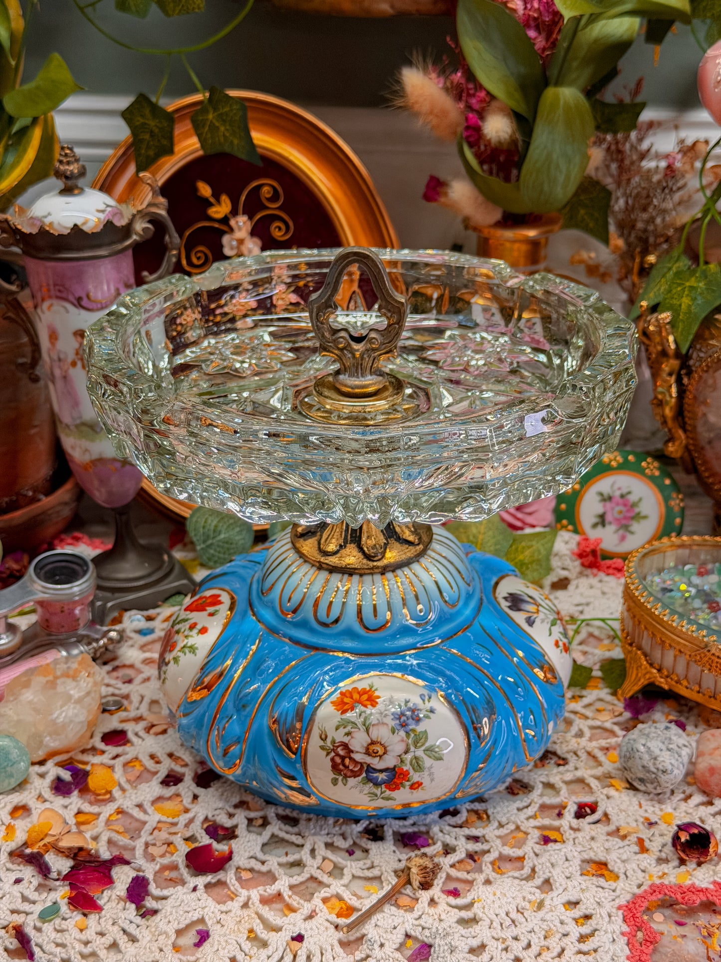 Rare Glass/porcelain floral ashtray✨