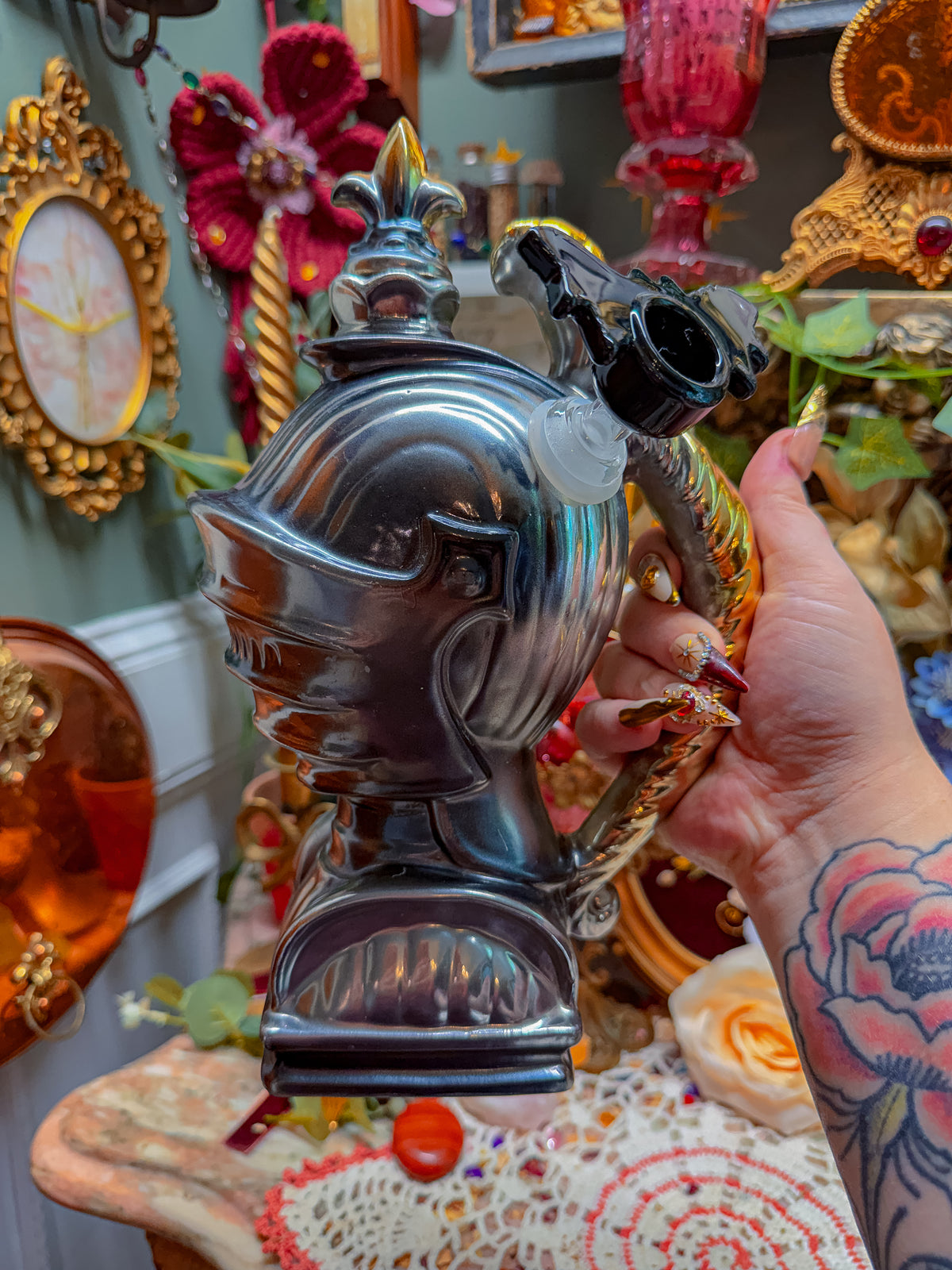 Knight/MUSIC BOX bong🕷️