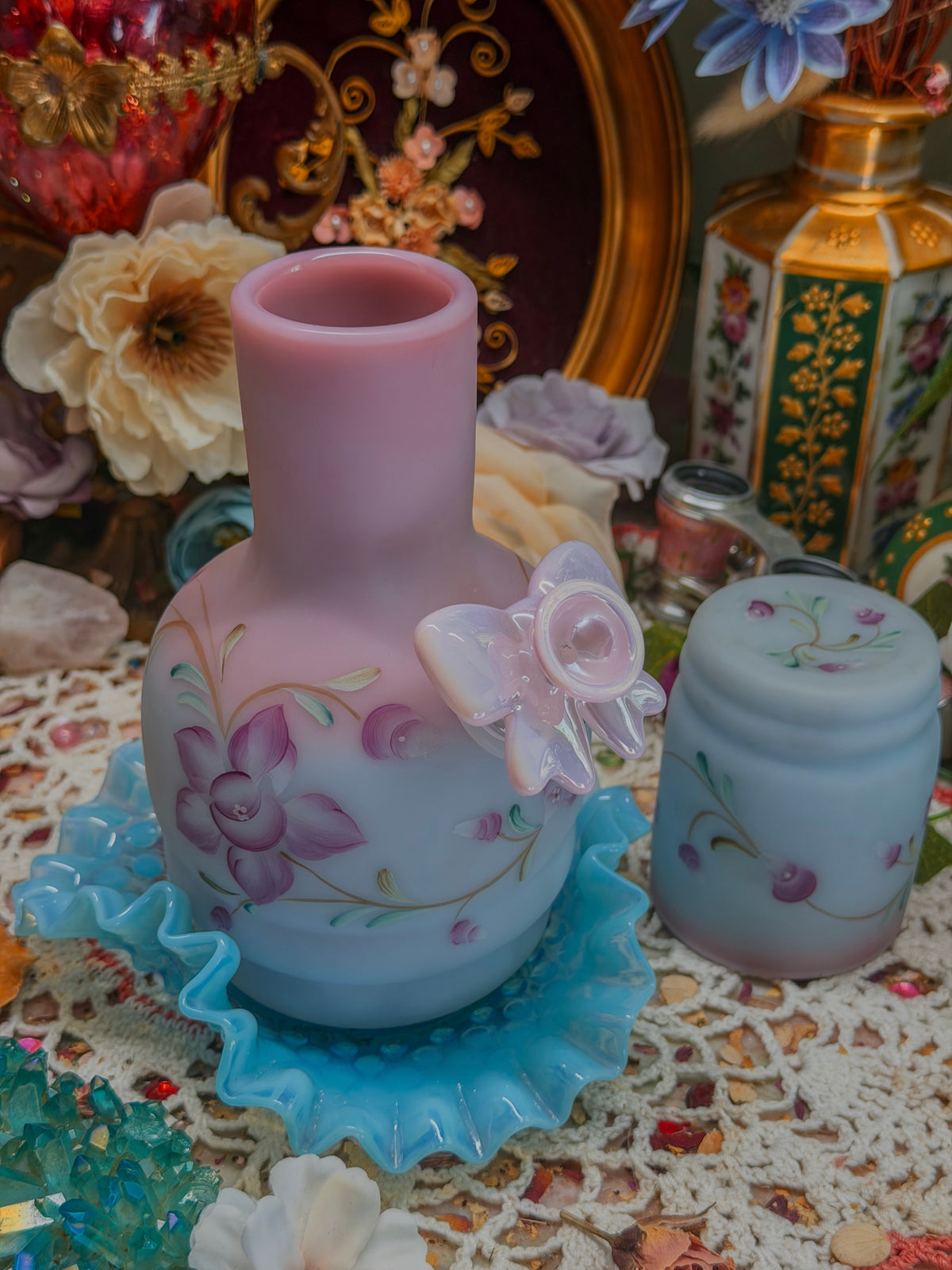 RARE limited edition Burmese Fenton set!!!✨