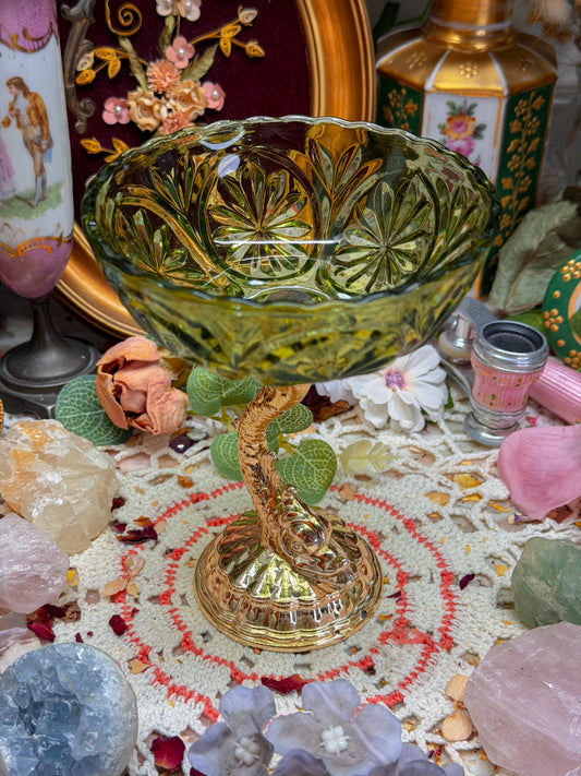 Cut glass pedestal ashtray✨