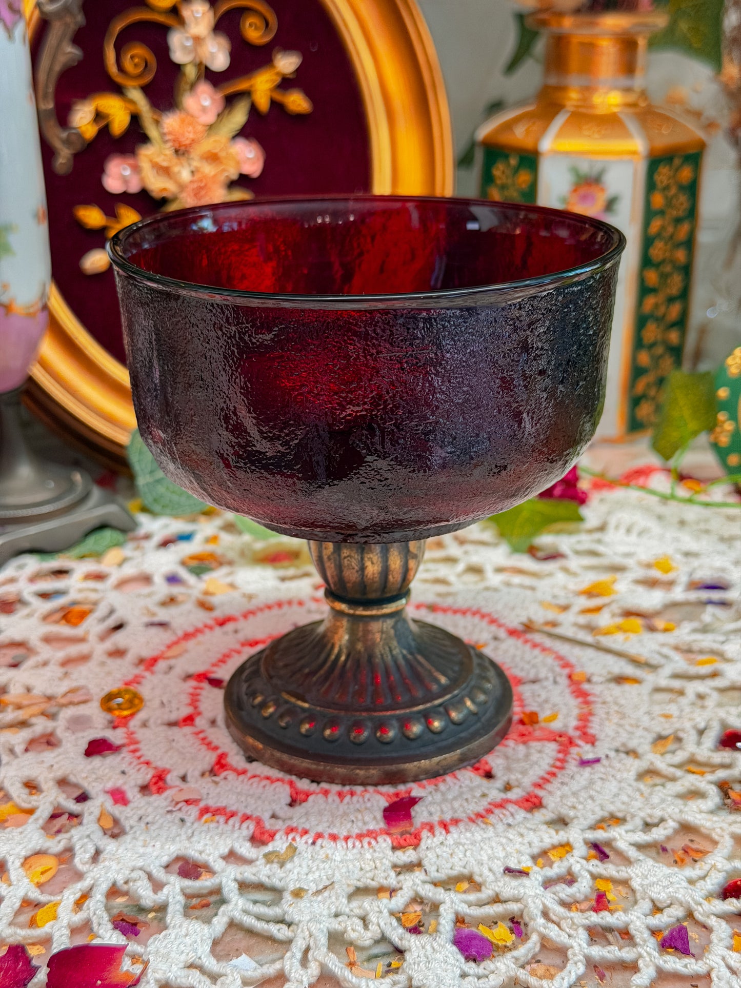 Solid red glass pedestal ashtray✨