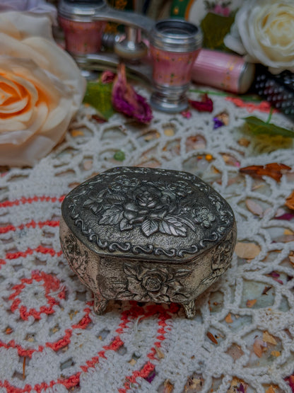 Metal velvet lined floral stash✨