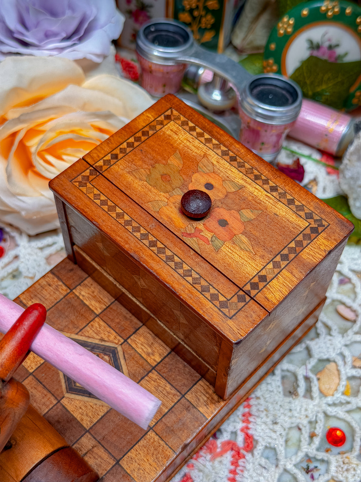 Wooden cigarette bird dispensing box✨