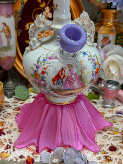 Dresden Royal floral with stand✨