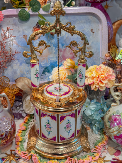 RARE 1950s wishing well cigarette dispenser