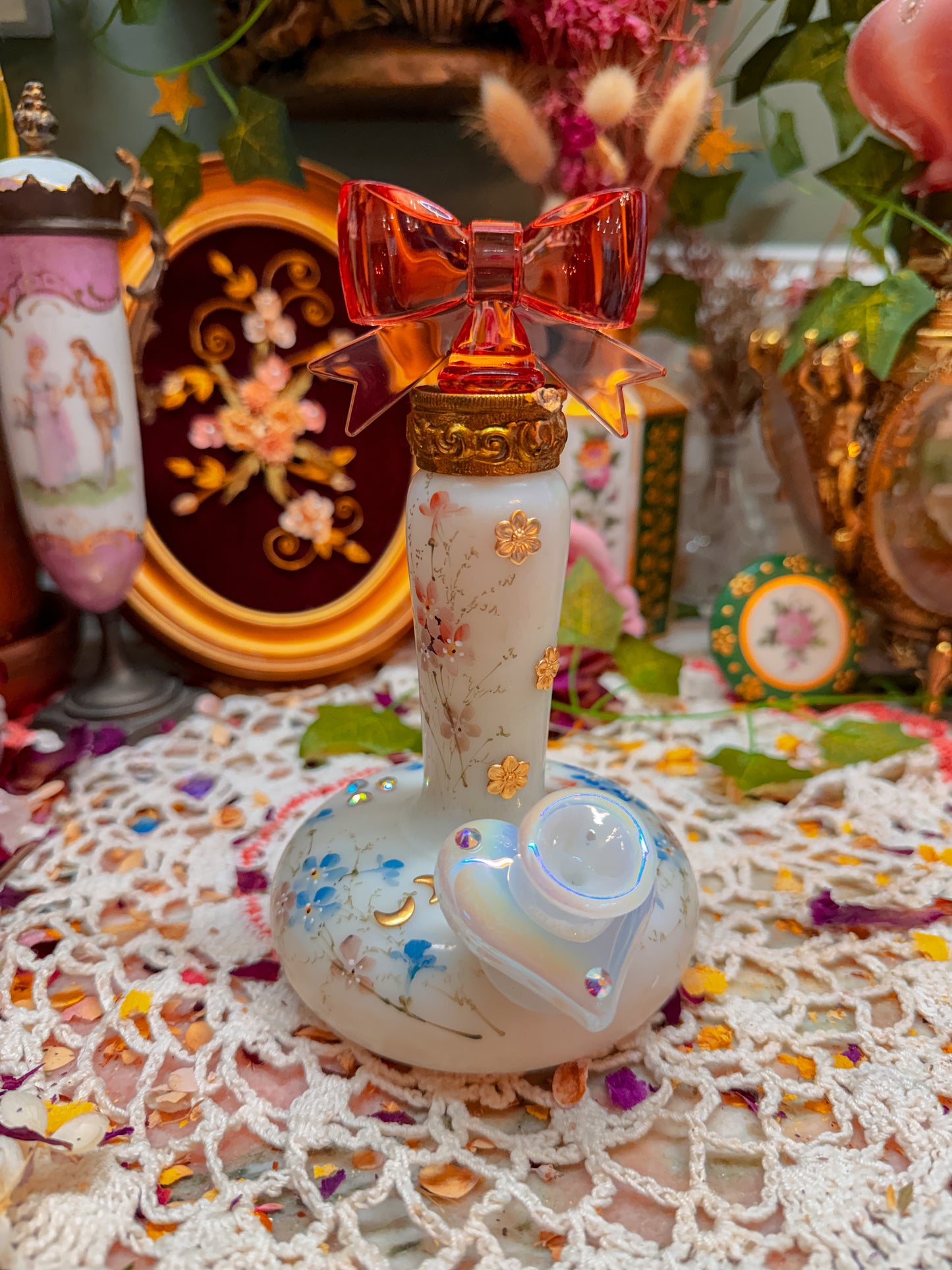 RARE hand painted wavecrest✨