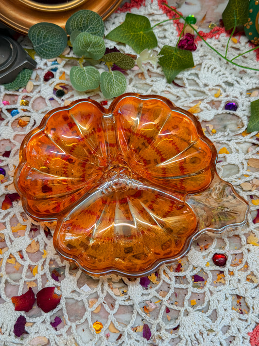 Carnival glass flower ashtray✨