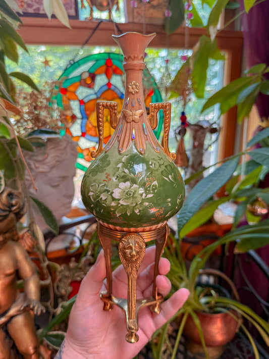 Robert Hank with brass stand and add ons✨