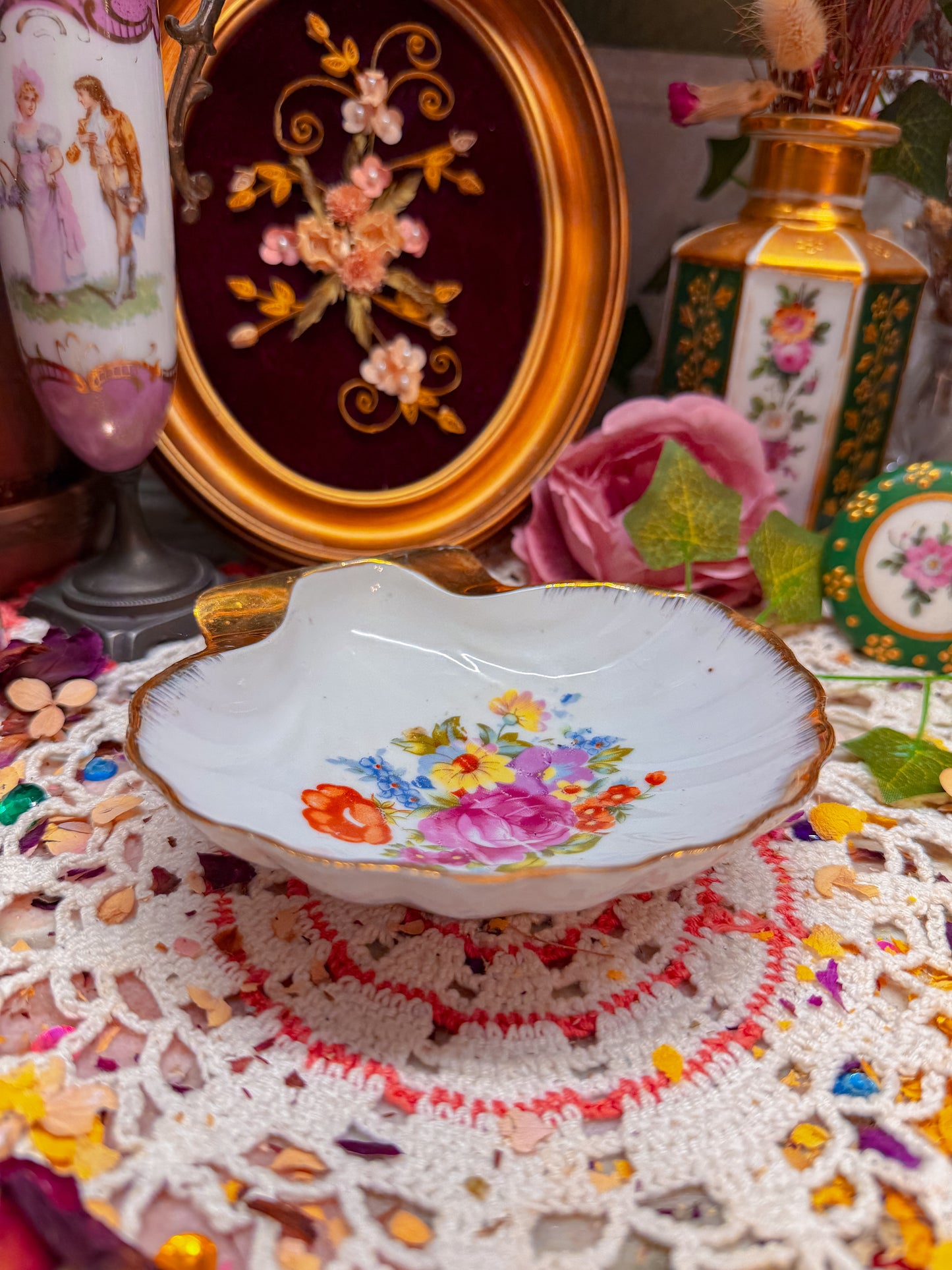 Seashell fine china floral ashtray✨