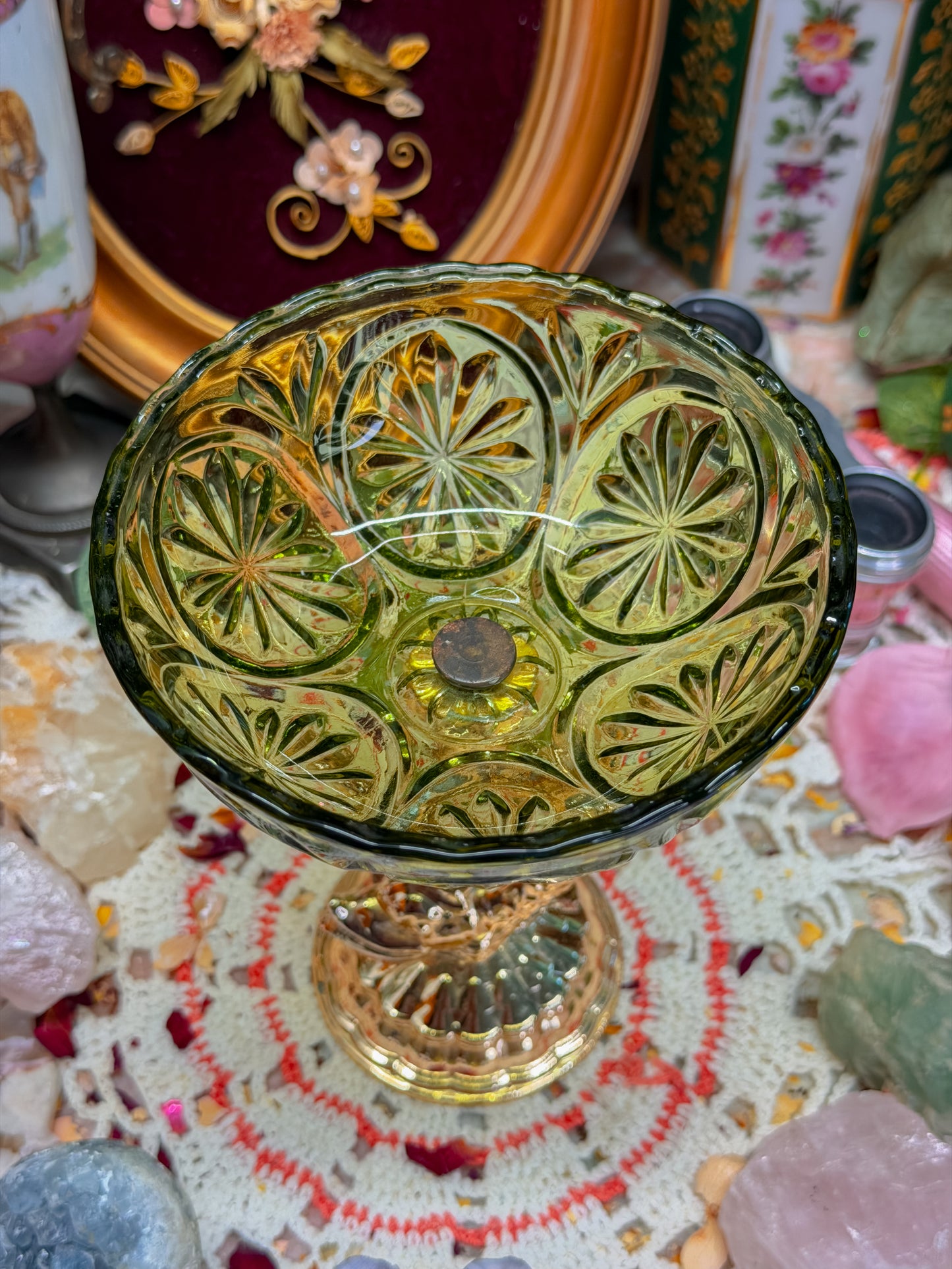 Cut glass pedestal ashtray✨