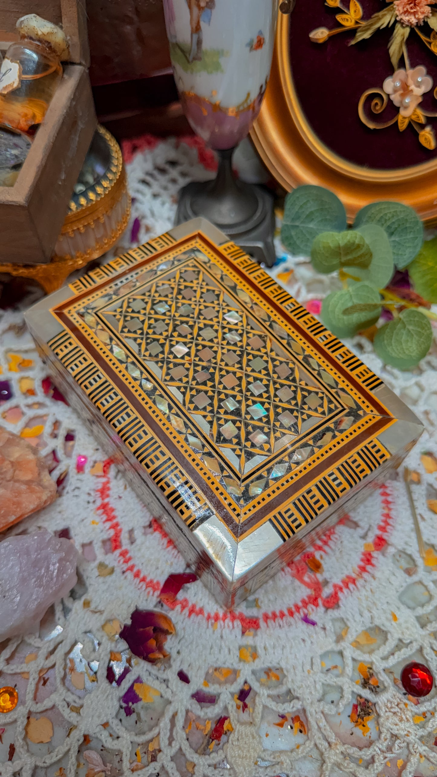 Mother of pearl inlayed stash box✨