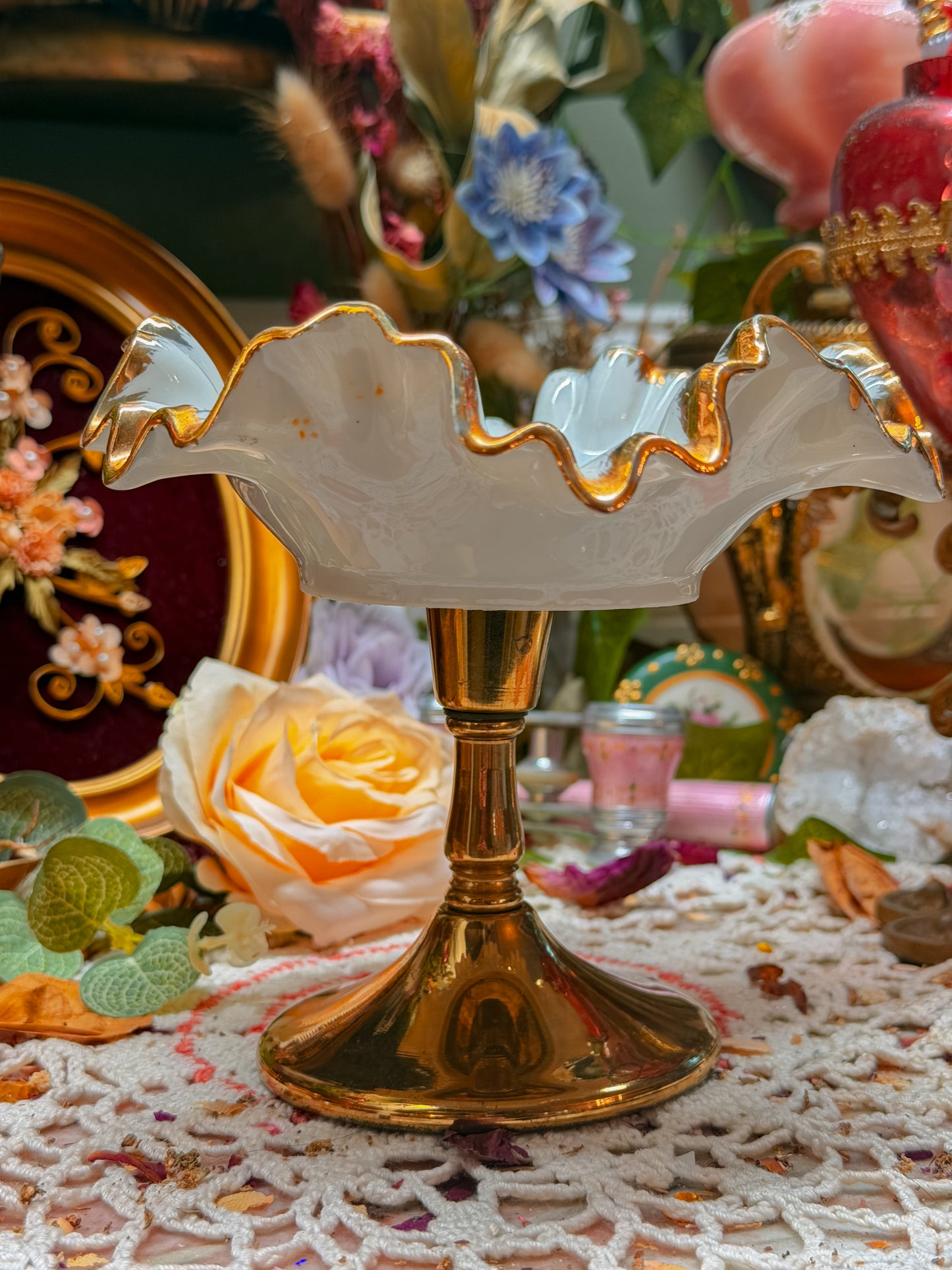 Floral pedestal ashtray✨